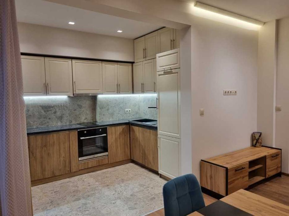 Продава се Двустаен апартамент в София, Редута - 76 кв.м за 2066 €/кв.м - Снимка #3