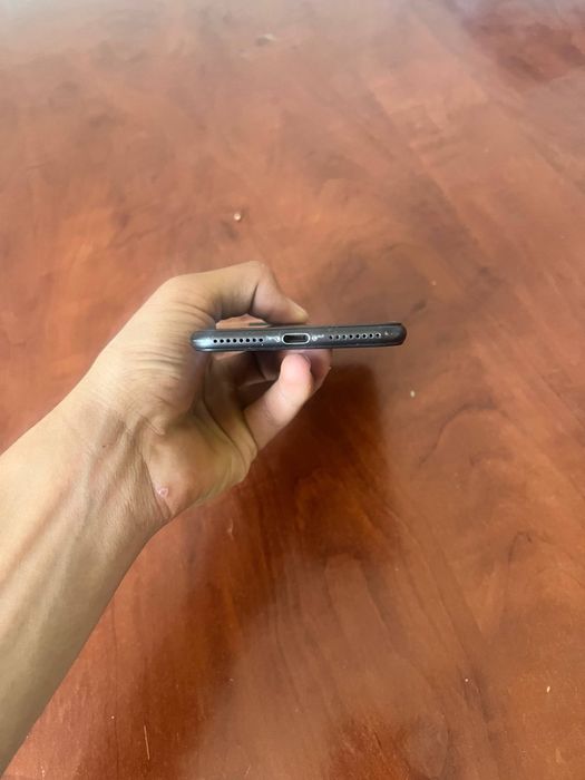 Iphone 8+ yaxshi narxda