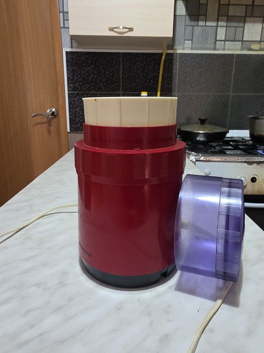 Электрическая мясорубка