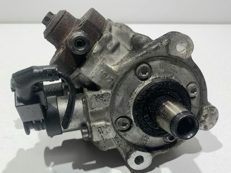 Pompa injectie BMW Seria 3 LCI E90 2.0d 7810696