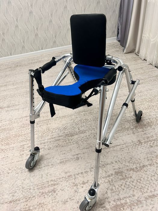 Б/у ходунок ерекше балаларға арналған.