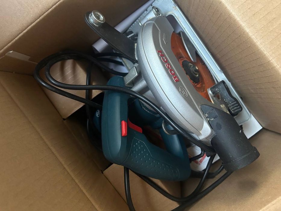 Циркулярная Bosch Professional GKS 600