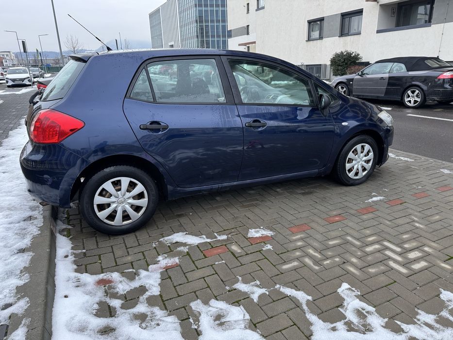 Vand Toyota Auris 2007 1.4 VVT-I