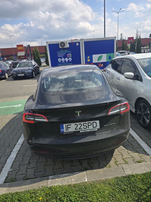 Tesla Model 3 Dual Motor Long Range