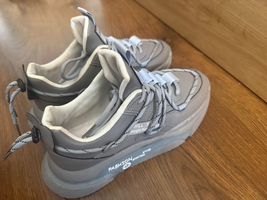 Маратонки дамски