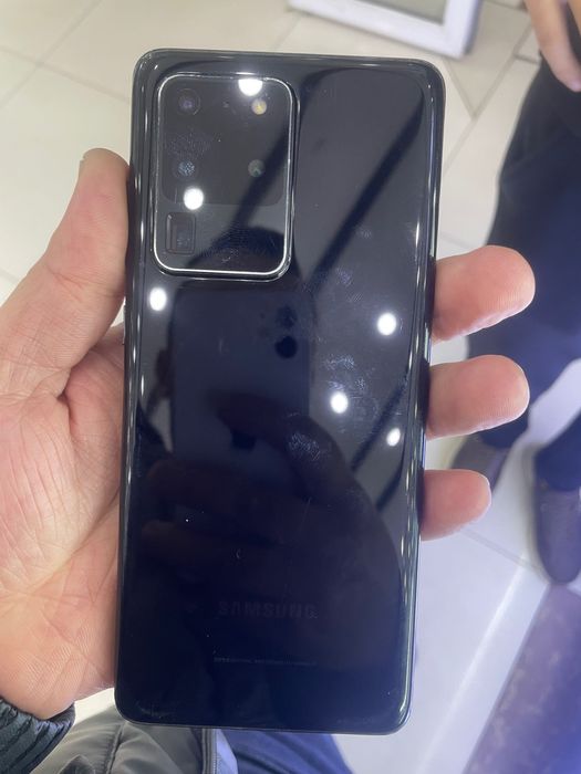 S20 ulta 12/256gb sotiladi