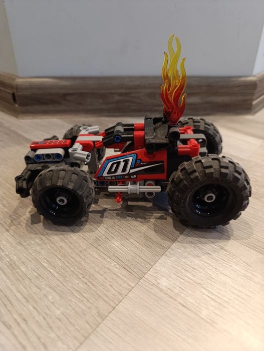 42073 Lego Technic Bash!