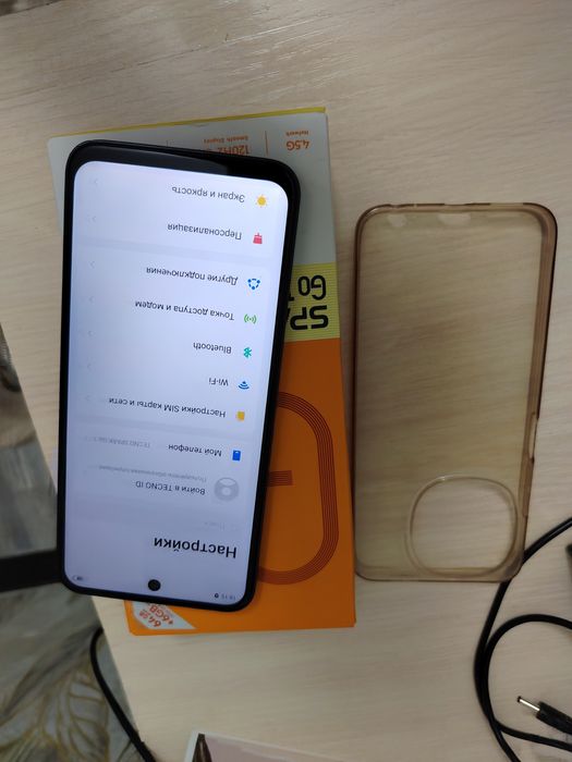 техно спарк телефон