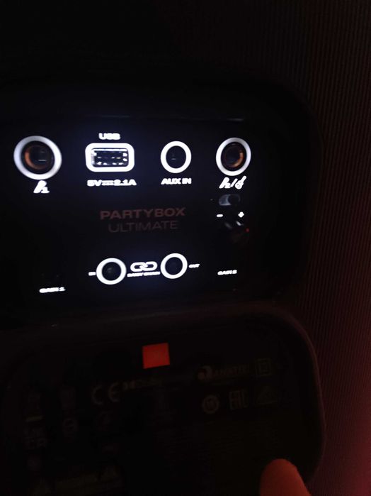 Bocs JBL parti box ultimate