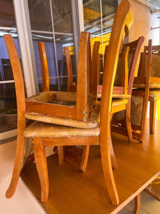 Продам классические стулья