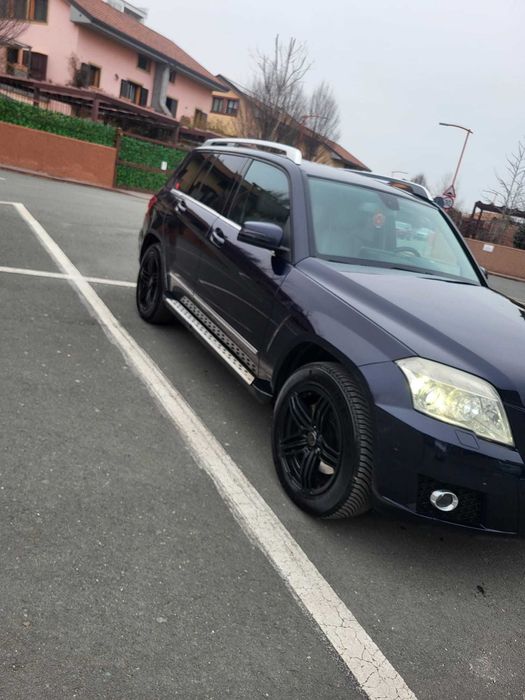 Vand Mercedes Benz GLK  Motor 3,0 165 KW PRET 6000 EURO - negociabil