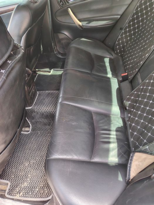 Мерседес Бенц С240 автомат 2002г.