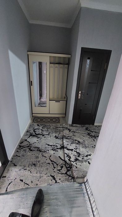 6мкраён 2хона 4этаж оилага ижарага  Берилади