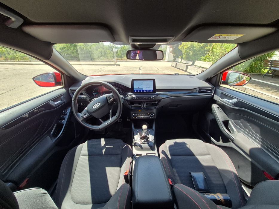 FORD Focus 2019 — imagine 5