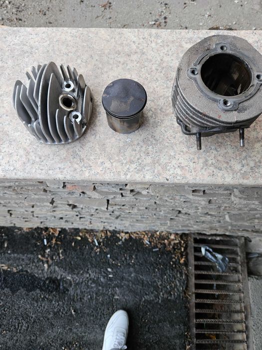 Cilindru, piston si segment vespa 102 APE