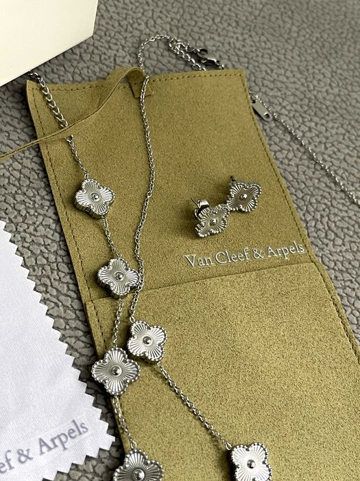 van cleef комплект сет бижута колие обеци гривна стомана детелина VC