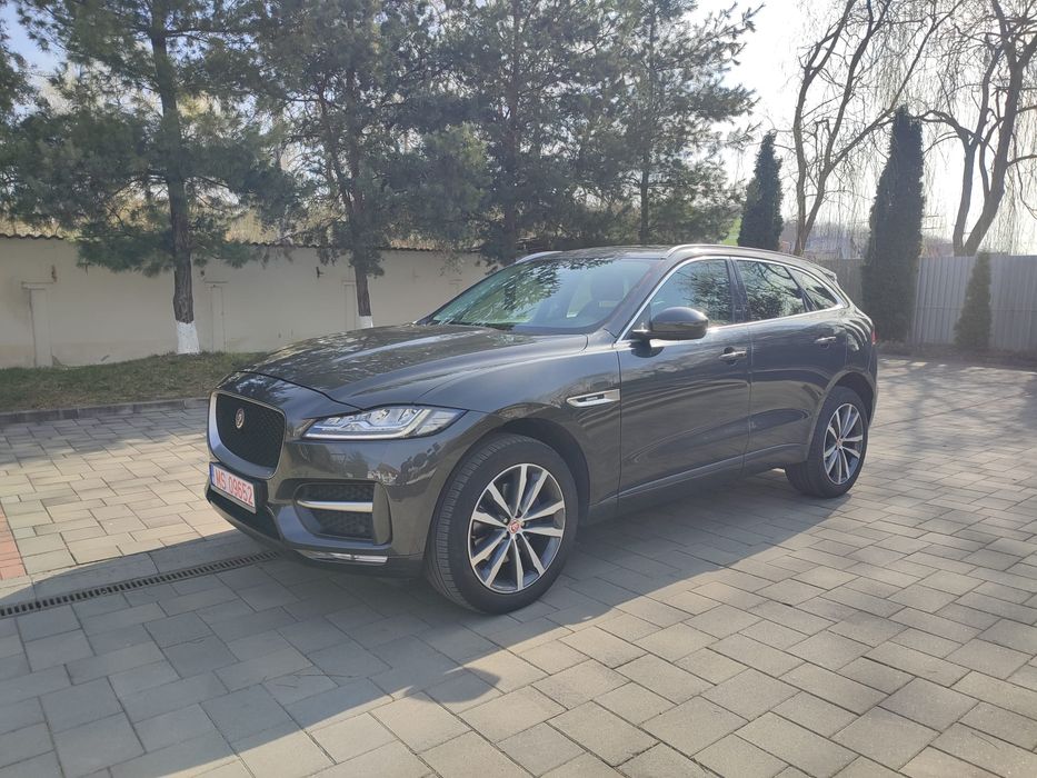 Vand Jaguar F-Pace , R-line