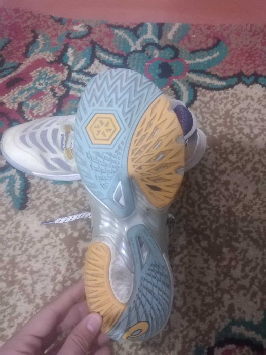 Продам Асикс меторайс