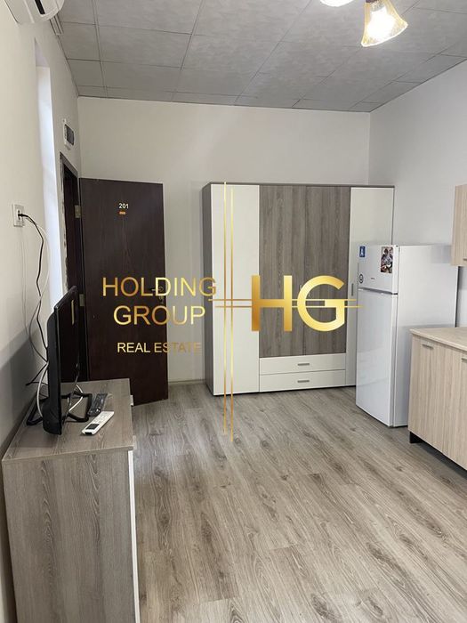 Продава се Хотел в Варна, Гръцка махала - 450 кв.м за 1623 €/кв.м - Снимка #3