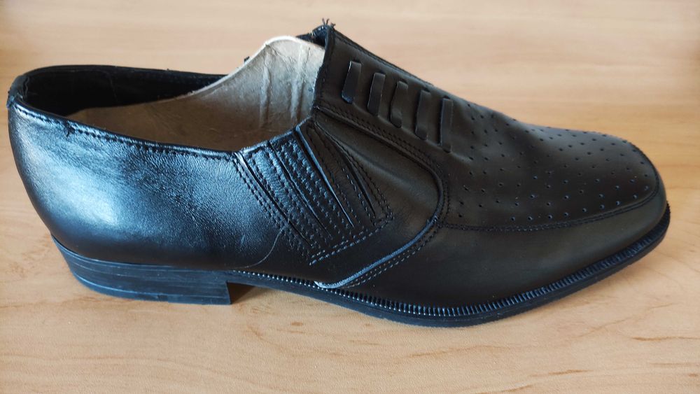 Мъжки  обувки  номер 44