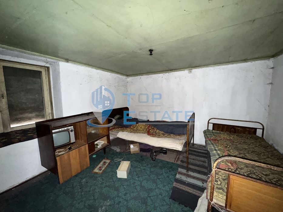 Къща в Велико Търново, област-с.Николаево площ 80 цена Двуетажна къща