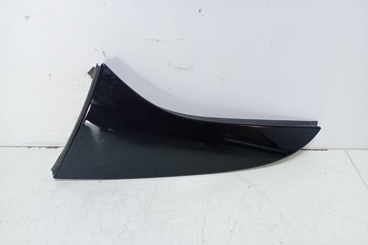 Masca trim dreapta haion A1767900188 Mercedes-Benz A-Class W176 (face