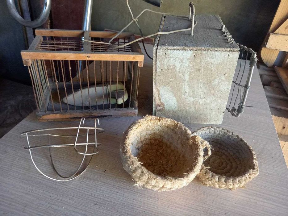 клетка для птиц переносная. маленькая