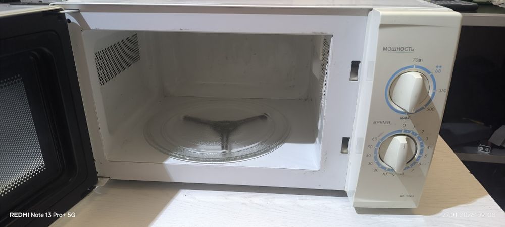 Микроволновая печь LG MS-1724W в отличном состояний