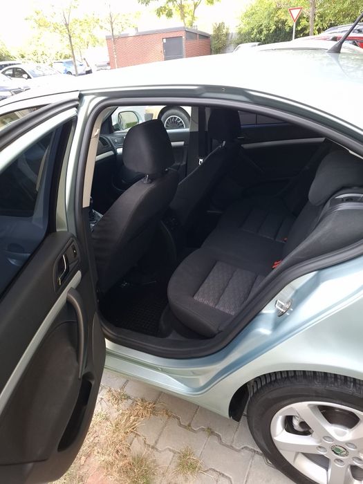 SKODA Octavia 2011 — imagine 4