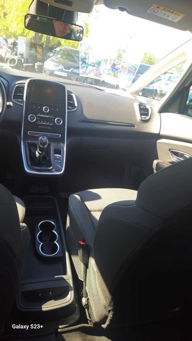 RENAULT Scenic 0 — imagine 2