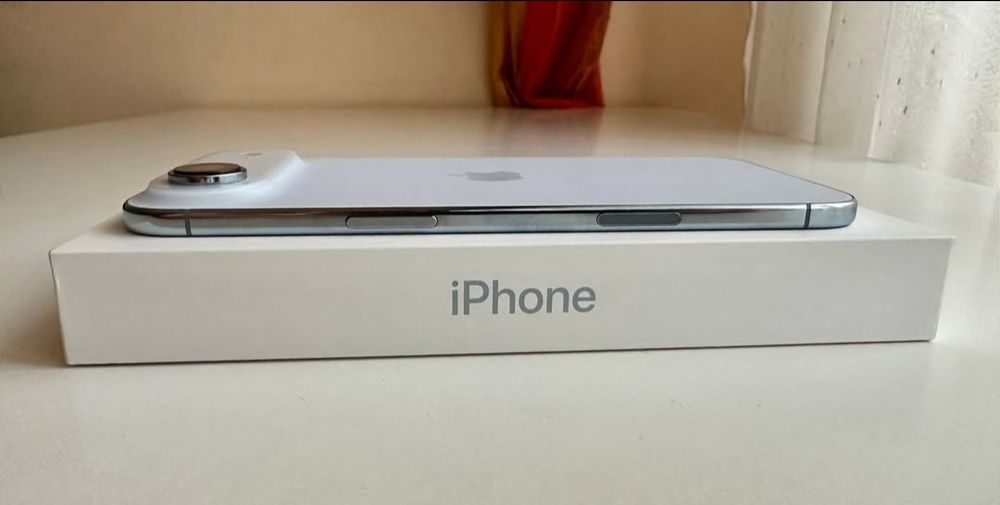 iPhone Air Sky white 256 GB neverlocked