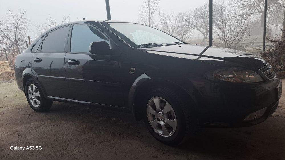 Продаётся Ласетти- 3, чёрный,