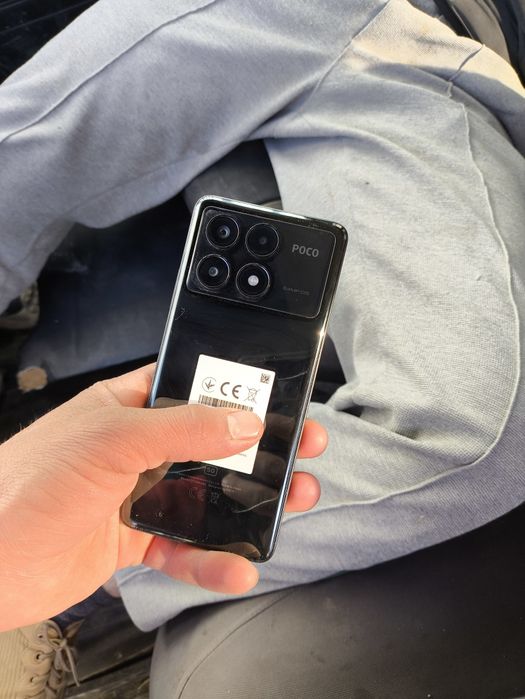 POCOX6PRO bor holati yangi 1 oy boldi olganimga pul zaruligdan sotyabm