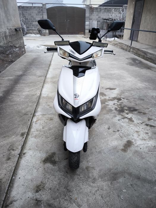 Мопед / скутер м8