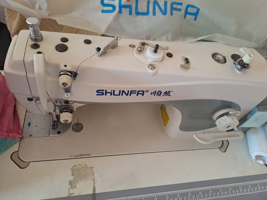 Швейная промышленная  машина