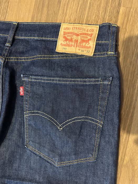 Blugi levis diferite marimi