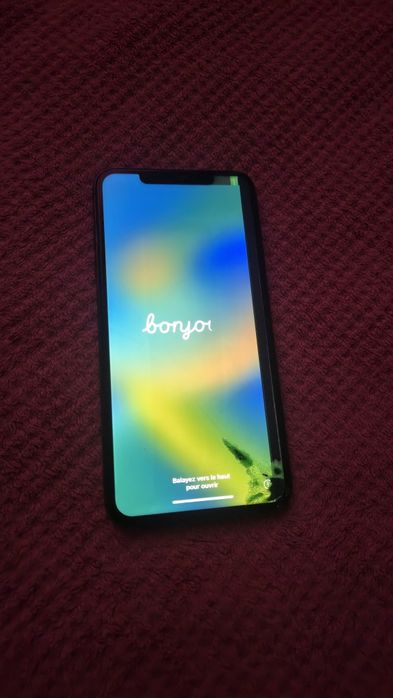 Продам iPhone xs max