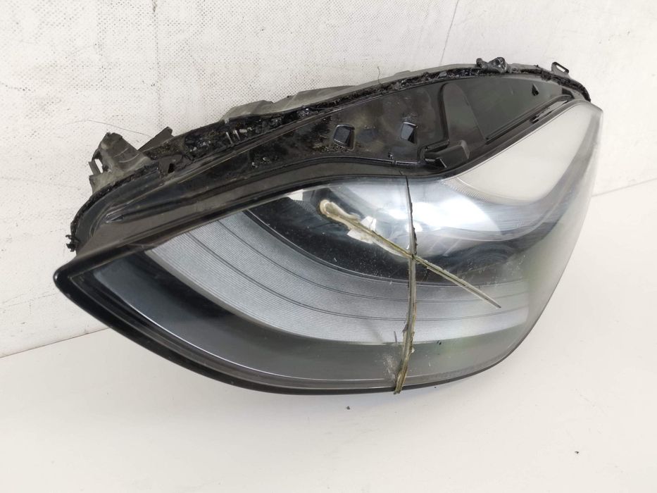 Ляв фар Led Tesla Model 3/Y / Lqv far Led Tesla Model 3/Y Оригинален,