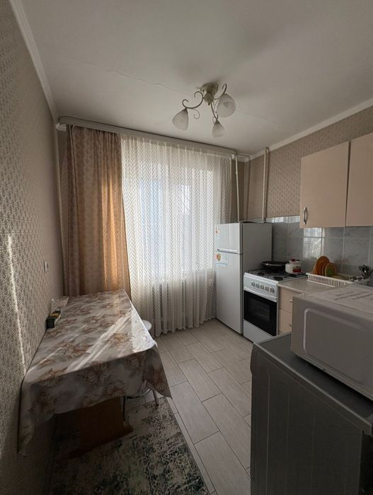 Сдам посуточно  8 мкр, Жубанова, Лётное училище