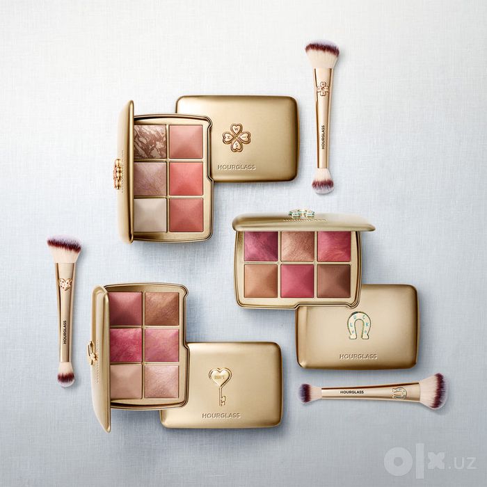 Hourglass ambient lightning palette wish hope