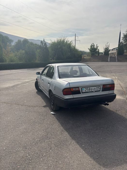 Nissan primera 1991