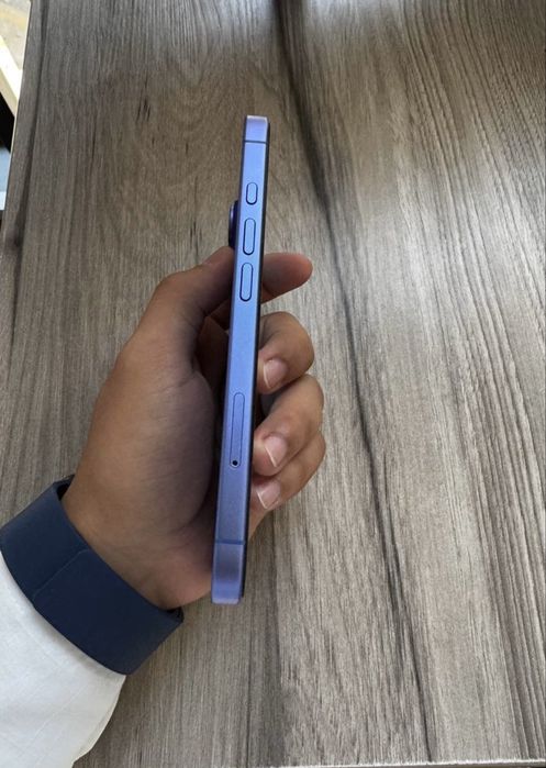 iPhone 16  256 gb