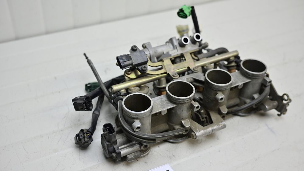 Rampa Injectie Yamaha FZ6 2004 - 2009 Corp Cu TPS Si Injectoare
