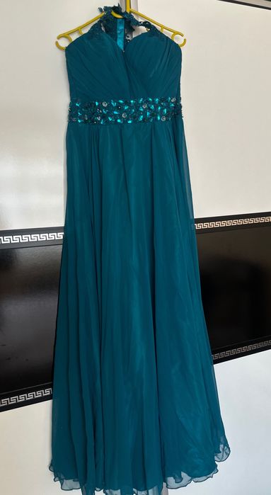 Дълга официална рокля