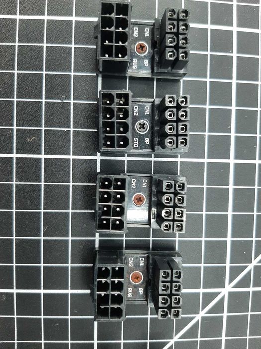 Adaptor 90 grade alimentare placa video