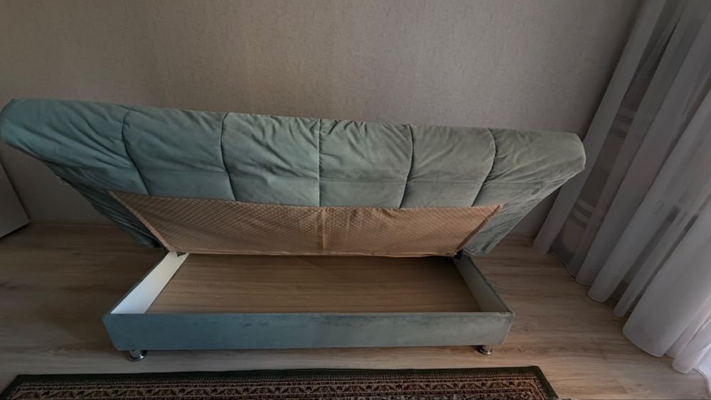 Продам диван книжку