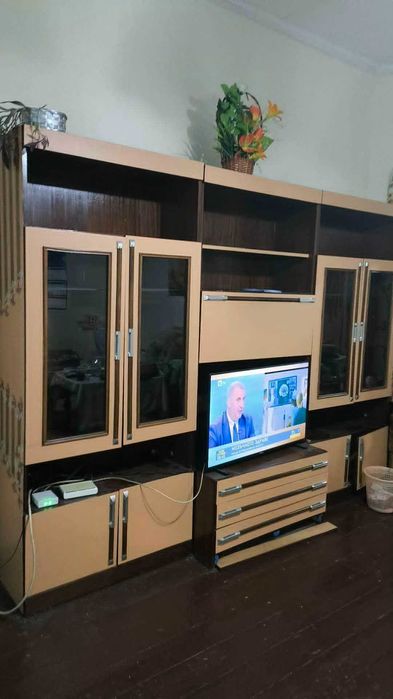 Продавам секция 75 евро