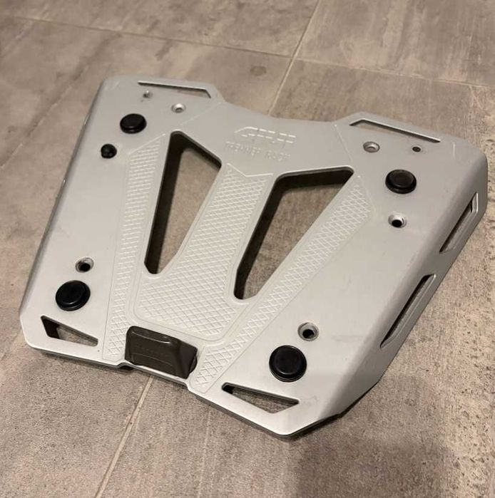 Topbox Givi V46 Monokey + rear rack Honda Transalp xl750