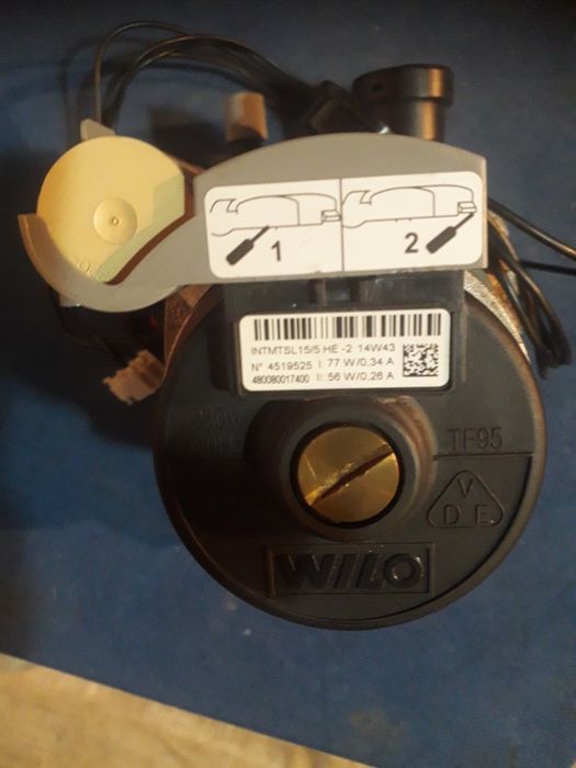 Vindem pompe WILO Ariston originale.