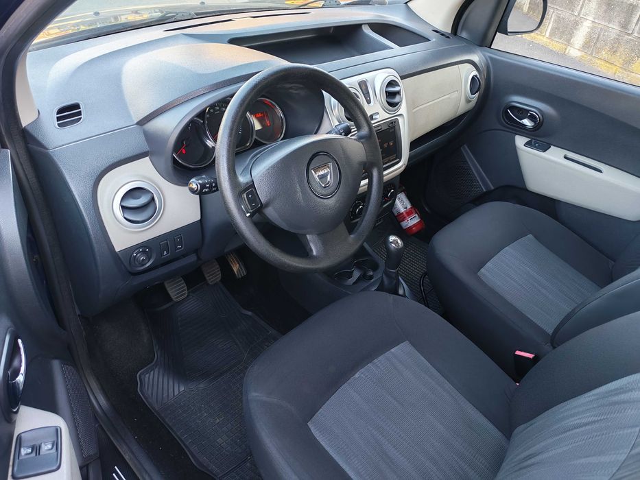 Dacia DOKKER 1.5 DCI, 90 CP, Climă, Navi, autoturism cu 5 locuri